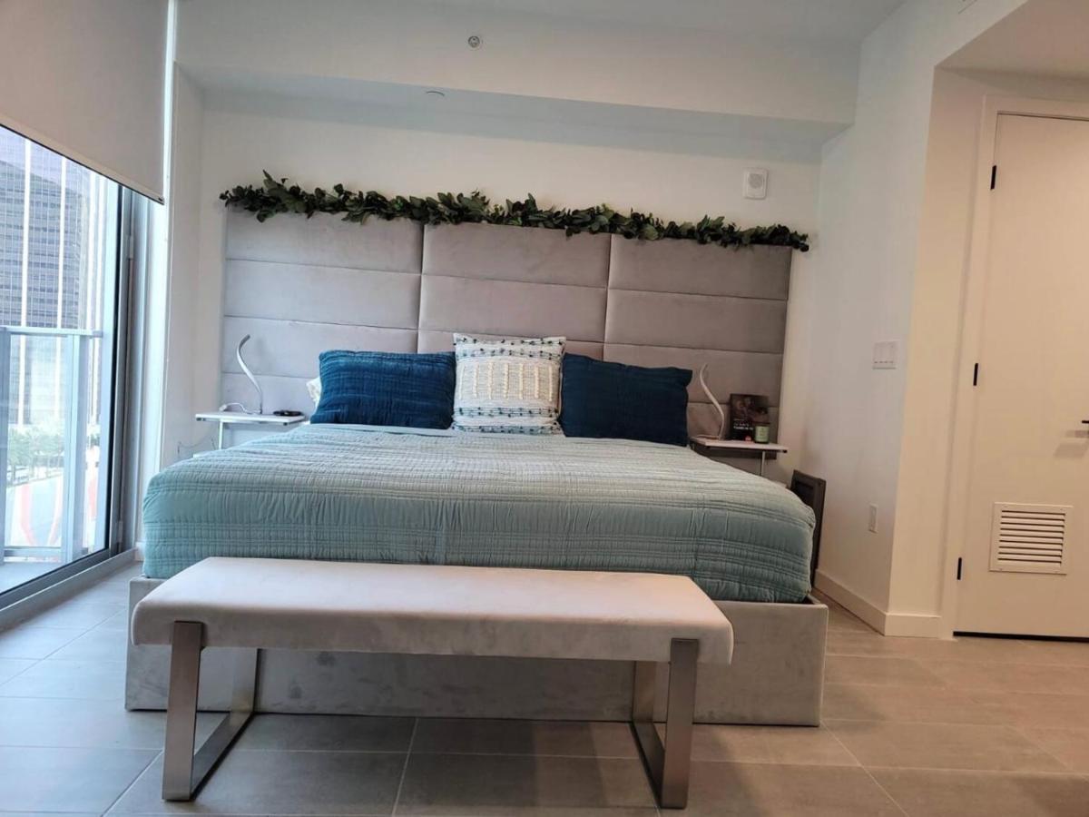 Comfortable Studio With King Bed And Queen Sofa-Bed Miami Kültér fotó
